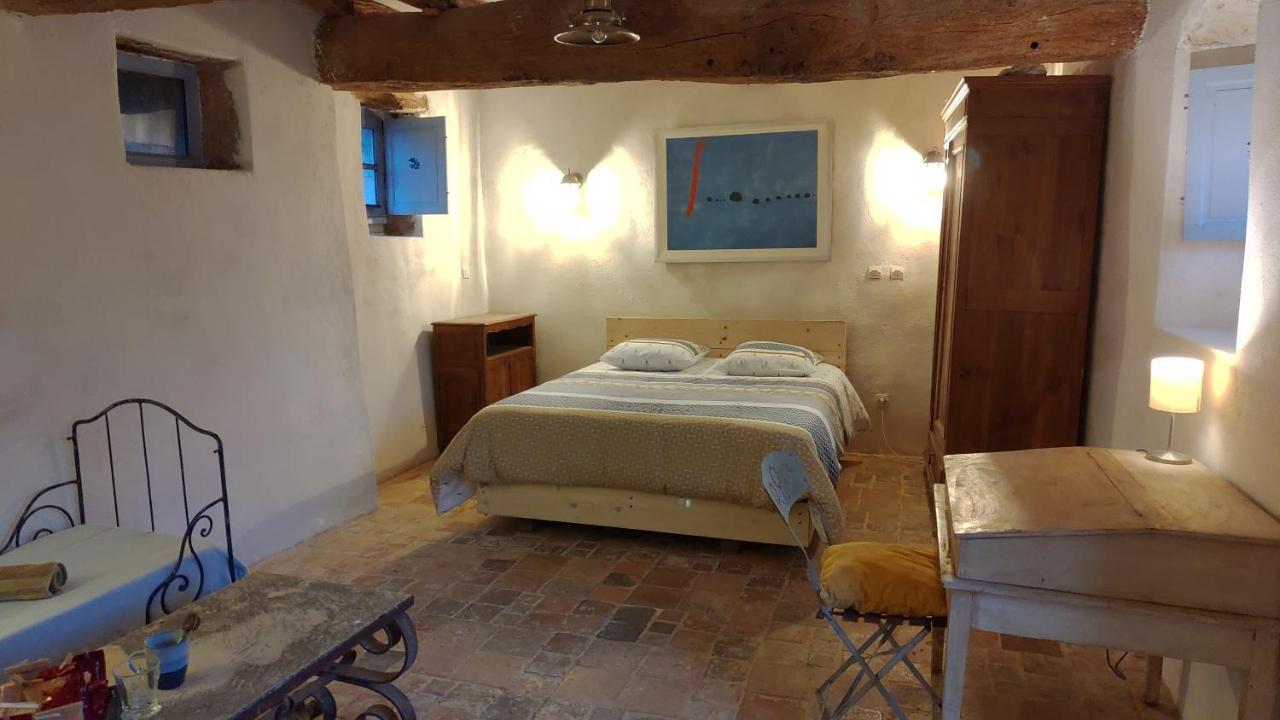 Le Manoir De Gatines Bed & Breakfast Tigné Eksteriør bilde