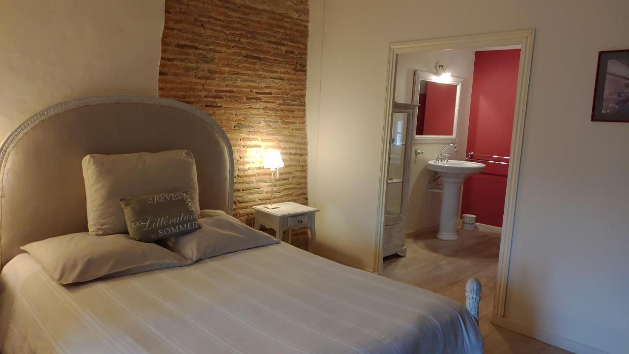 Le Manoir De Gatines Bed & Breakfast Tigné Eksteriør bilde