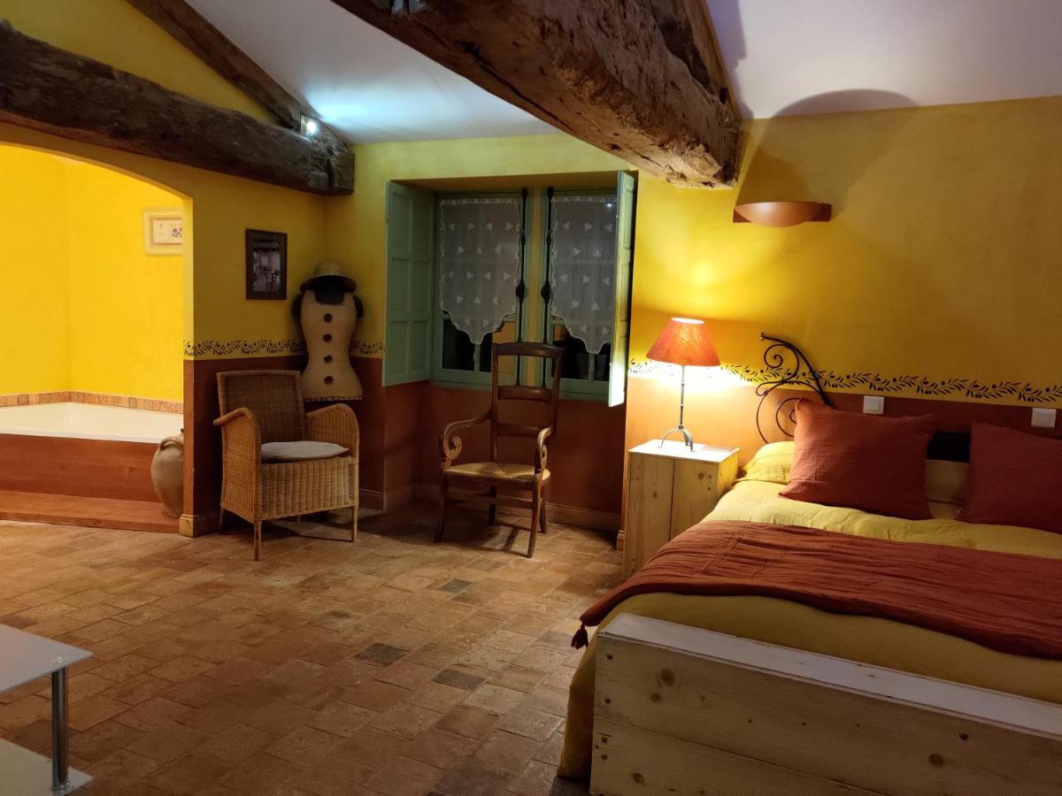 Le Manoir De Gatines Bed & Breakfast Tigné Eksteriør bilde